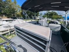 2020 Bentley 220 Cruise, $ 20,000.00