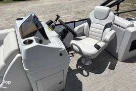 2022 SunCatcher 322 SS, $ 34,900.00
