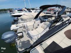 2015 Bennington 2372 QCW Sport Arch, $ 45,000.00