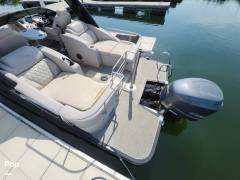 2015 Bennington 2372 QCW Sport Arch, $ 45,000.00