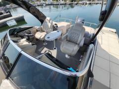 2015 Bennington 2372 QCW Sport Arch, $ 45,000.00