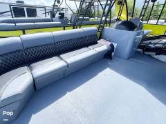 2024 Custom Craft 29 Double Decker, $ 54,000.00