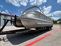 2015 Bennington 2575 QCW-I/O, $ 58,495.00
