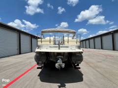 2015 Bennington 2575 QCW-I/O, $ 58,495.00