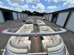 2015 Bennington 2575 QCW-I/O, $ 58,495.00