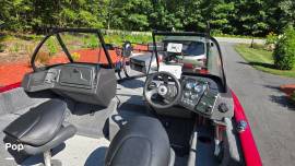 2022 Tracker Pro Guide V-175WT, $ 29,400.00