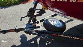 2022 Tracker Pro Guide V-175WT, $ 29,400.00