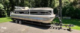 2021 Sun Tracker Party Barge 22 RF DLX, $ 36,700.00