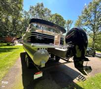 2021 Sun Tracker Party Barge 22 RF DLX, $ 36,700.00