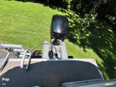 2021 Sun Tracker Party Barge 22 RF DLX, $ 36,700.00