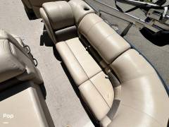 2021 Sun Tracker Party Barge 22 RF DLX, $ 36,700.00