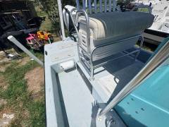 2006 El Pescador 24, $ 28,000.00