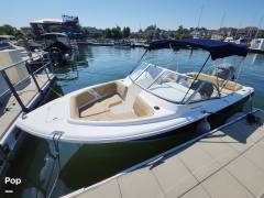 2017 Sea Hunt Escape 211 LE, $ 40,000.00