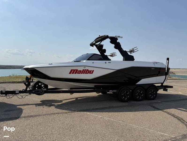 2023 Malibu Wakesetter 25 LSV, $ 189,000.00