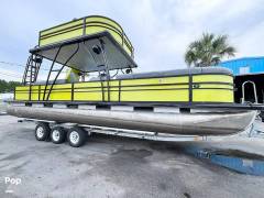2024 Custom Craft 29 Double Decker, $ 54,000.00
