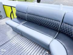 2024 Custom Craft 29, $ 49,000.00