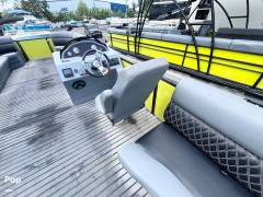 2024 Custom Craft 29, $ 49,000.00