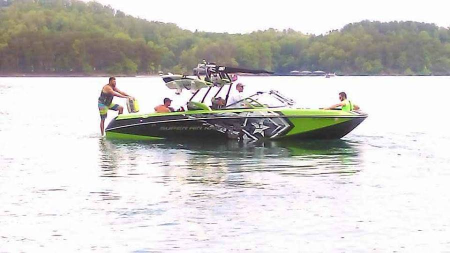 2015 Super Air Nautique G25, $ 116,999.00