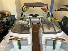 2015 Super Air Nautique G25, $ 116,999.00