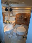 2004 Monterey 322 Cruiser, $ 57,500.00