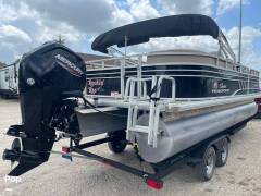 2021 Sun Tracker Party Barge 22 RF DLX, $ 32,500.00