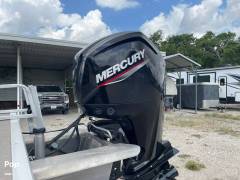 2021 Sun Tracker Party Barge 22 RF DLX, $ 32,500.00