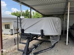 2021 Sun Tracker Party Barge 22 RF DLX, $ 32,500.00