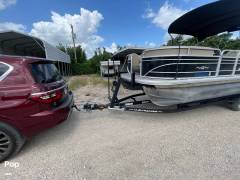 2021 Sun Tracker Party Barge 22 RF DLX, $ 32,500.00