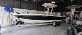 2023 Robalo 246 Cayman, $ 129,500.00