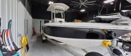 2023 Robalo 246 Cayman, $ 129,500.00