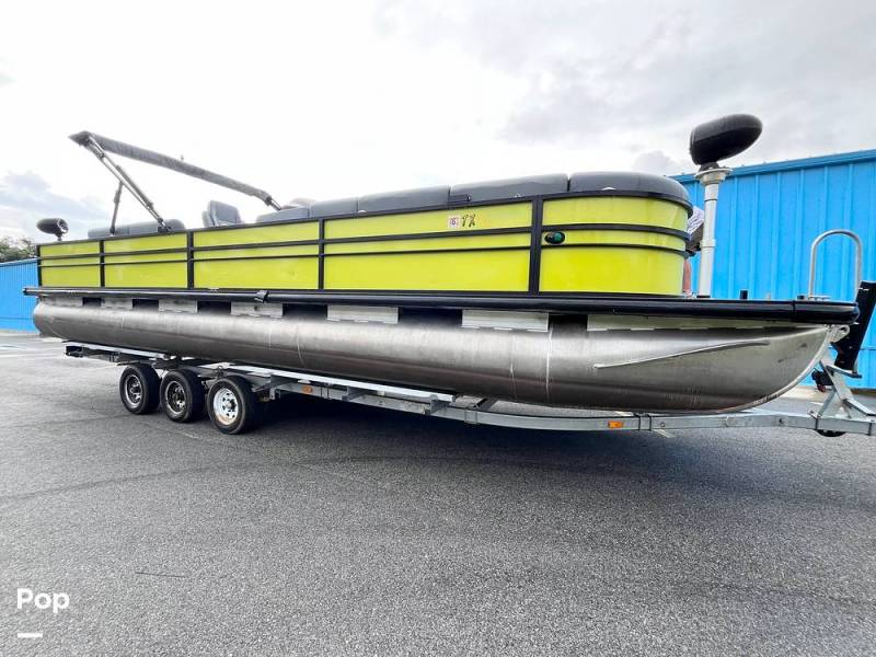 2024 Custom Craft 29, $ 49,000.00