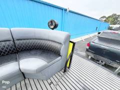 2024 Custom Craft 29, $ 49,000.00