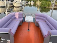 2005 Sun Tracker Party Cruiser 32, $ 24,500.00