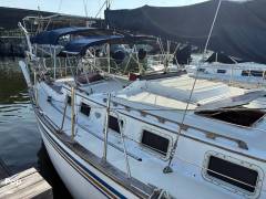 1984 Endeavour 38, $ 22,900.00