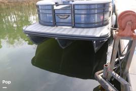 2025 Bennington 26 L Double Decker, $ 89,000.00
