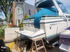 1991 Formula 26PC, $ 19,500.00