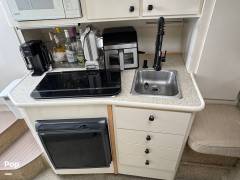 2000 Maxum 2800 SCR, $ 27,000.00