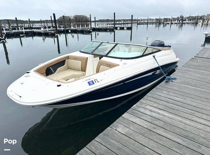 2015 Sea Ray 220 Sundeck OB, $ 34,500.00