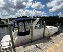 2006 Rinker 320 Express Cruiser, $ 47,900.00