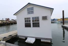 2010 Catamaran Cruisers Aqua Lodge 42, $ 125,000.00