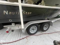 2018 NauticStar 215 XTS, $ 37,000.00