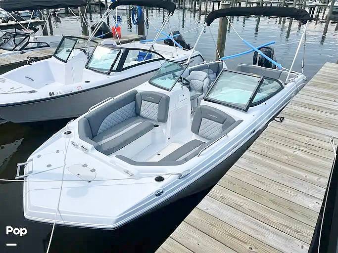 2025 NauticStar 223 DC, $ 43,043.00