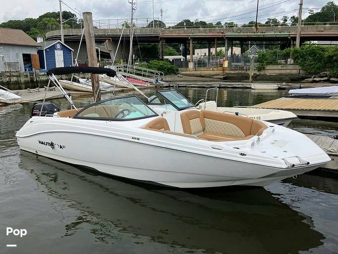 2025 NauticStar 223 DC, $ 43,043.00