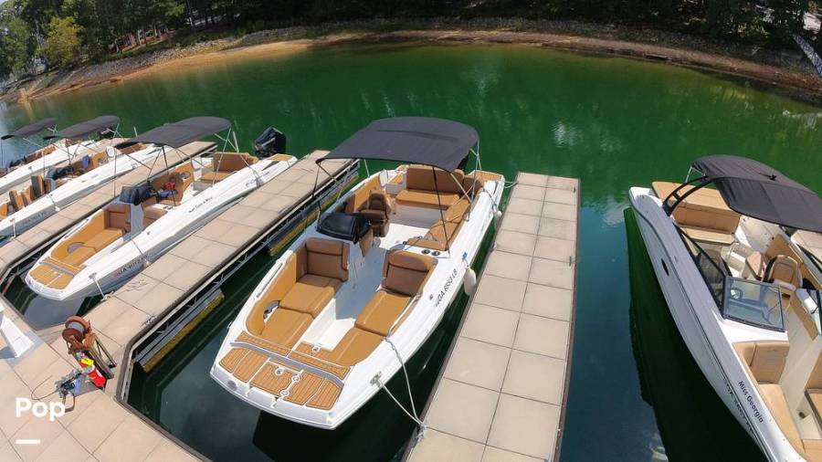 2023 Crownline E225 XS, $ 35,000.00