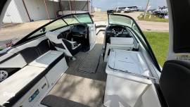 2022 Monterey Elite Series 258 SS, $ 79,950.00