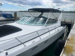 1999 Carver Trojan 400 Express, $ 41,000.00