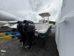 2005 Trophy 2503, $ 30,000.00