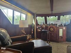 1987 Harbor Master 520, $ 125,000.00