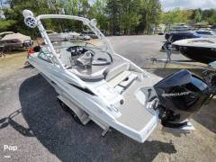2022 Crownline E255 XS, $ 51,999.00