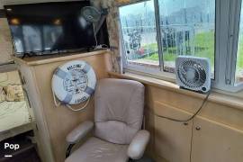 1998 Carver 325 Aft Cabin, $ 29,900.00